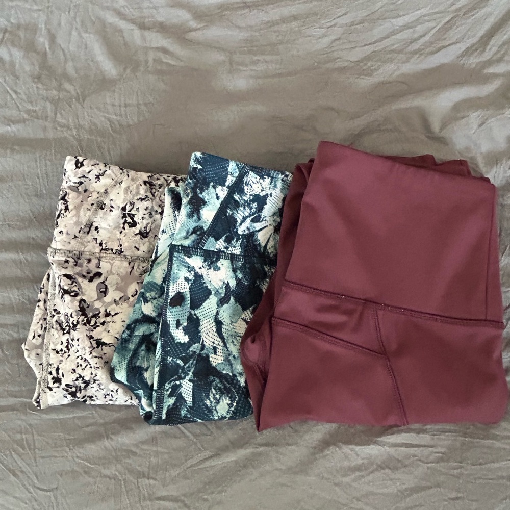 3 women’s leggins Gaiam and Gottex